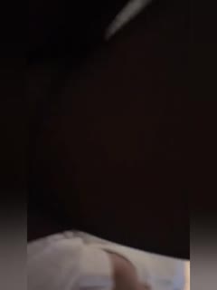 人妻小炮友，喜欢吃鸡，有鸡巴吃就能满足，被操时叫床声异常欢快！。 海报