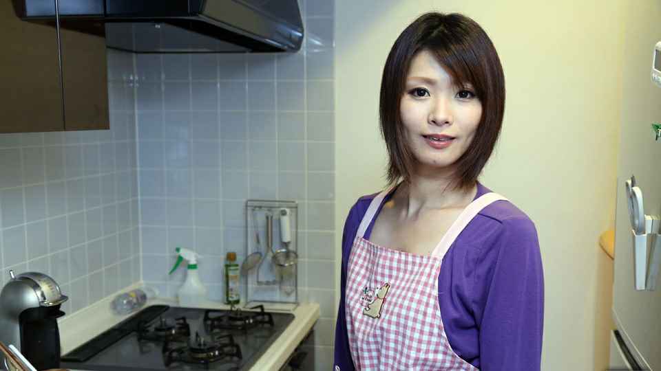 HEYZO 愛咲ななみ 家事代行サービスお姉さんのHな秘め事 海报