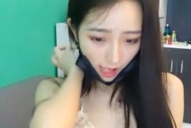 高颜值美女主播直播捆绑绳艺，紧缚下的诱人蜜穴令人血脉贲张！ 海报