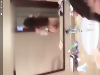 美女主播道具自慰秀 海报