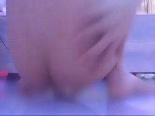 寂寞空虚的主播玩具肉棒自慰 海报