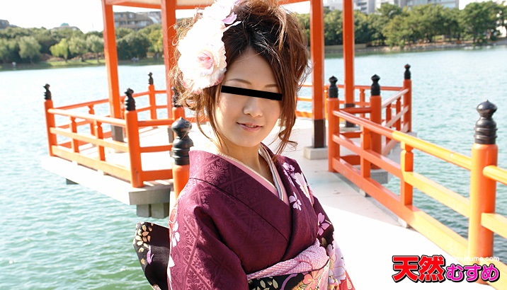 mu _ 松井亜由美 新春から振袖姿の素人に初勃起 海报