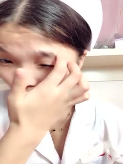 手机直播美乳小护士第二弹 浴室湿身自摸扣逼秀很是诱惑喜欢不要错过 海报
