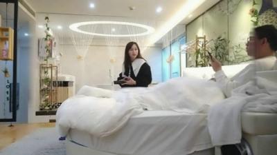 野狼出征 老淫魔爆操白嫩少妇. 海报