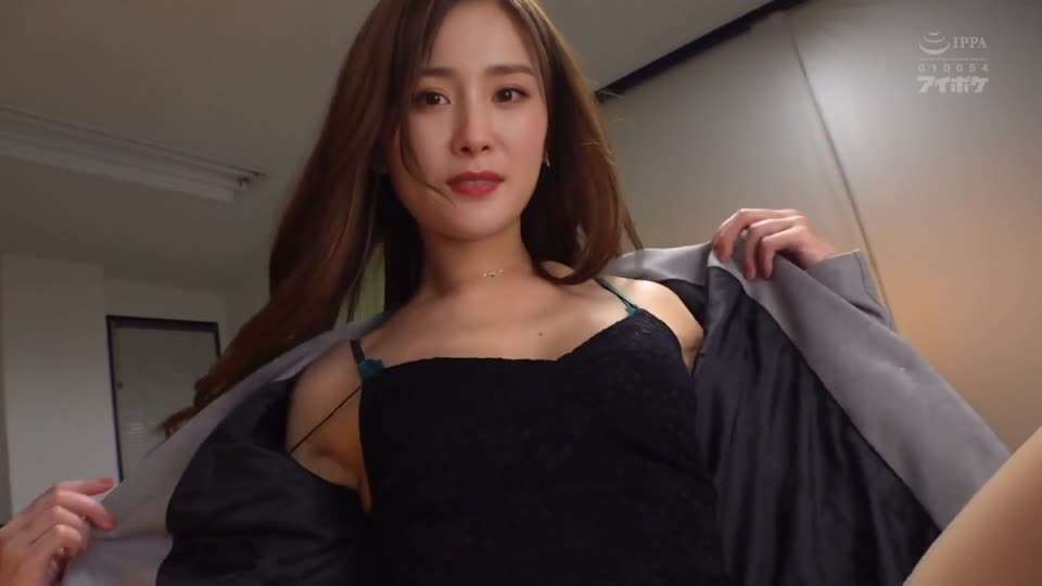 杨幂～被女上司用丝袜诱惑 海报