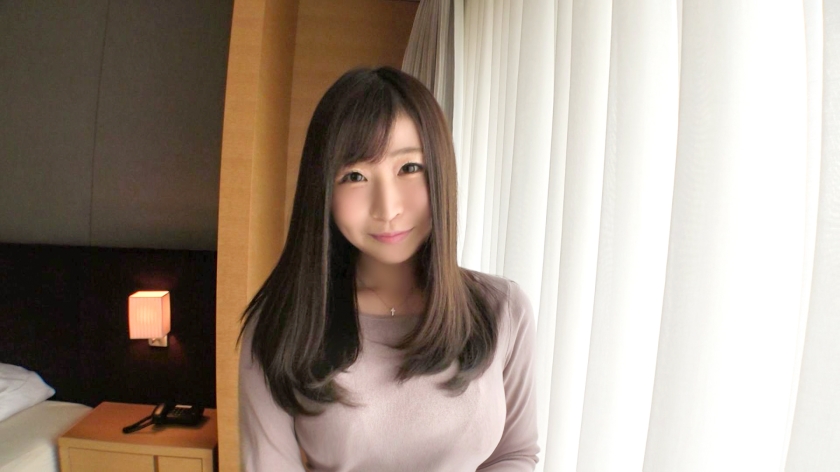 - 【初撮り】【美尻バスガイド】色香が漂う美尻バスガイド。バックをずらして愛液溢れるあそこに挿入すれば.. 応募素人、初撮影 (乱伦) 海报