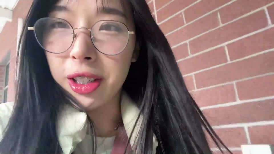 医学生 Elle Lee 回报她的师哥 海报