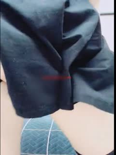 性感網紅美女主播萌研研劇情演繹對面鄰居故意勾引沙發上激情啪啪 太刺激了(1) 海报