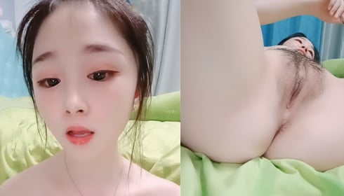 超嫩小可爱主播全裸露出揉搓胸部自摸bb！ 海报