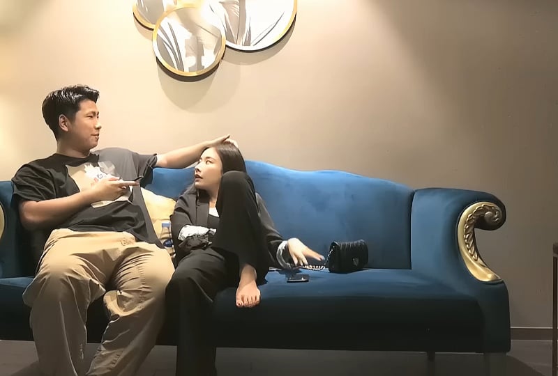 和性感大长 腿黑衣妹子 啪啪 ， 舌吻 摸逼调情有一手! 海报