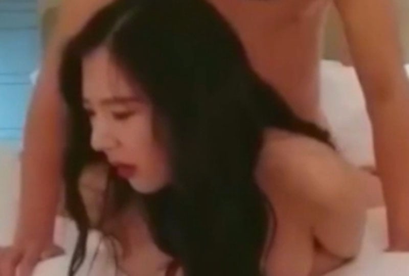 高冷美女的放荡模样! 海报