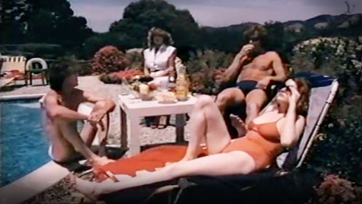 [女同][英国]甜蜜的俘虏(1979)! 海报